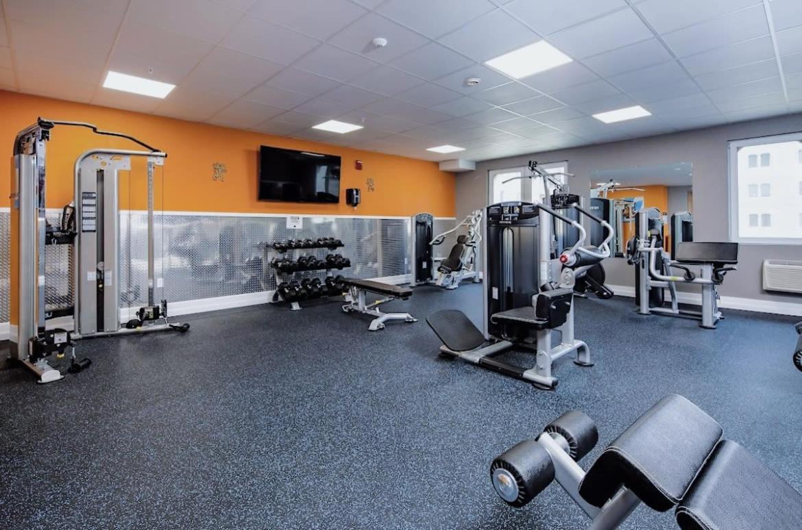 2Br Suite At The Grand Castle Pool Gym & Parking Grandville Buitenkant foto